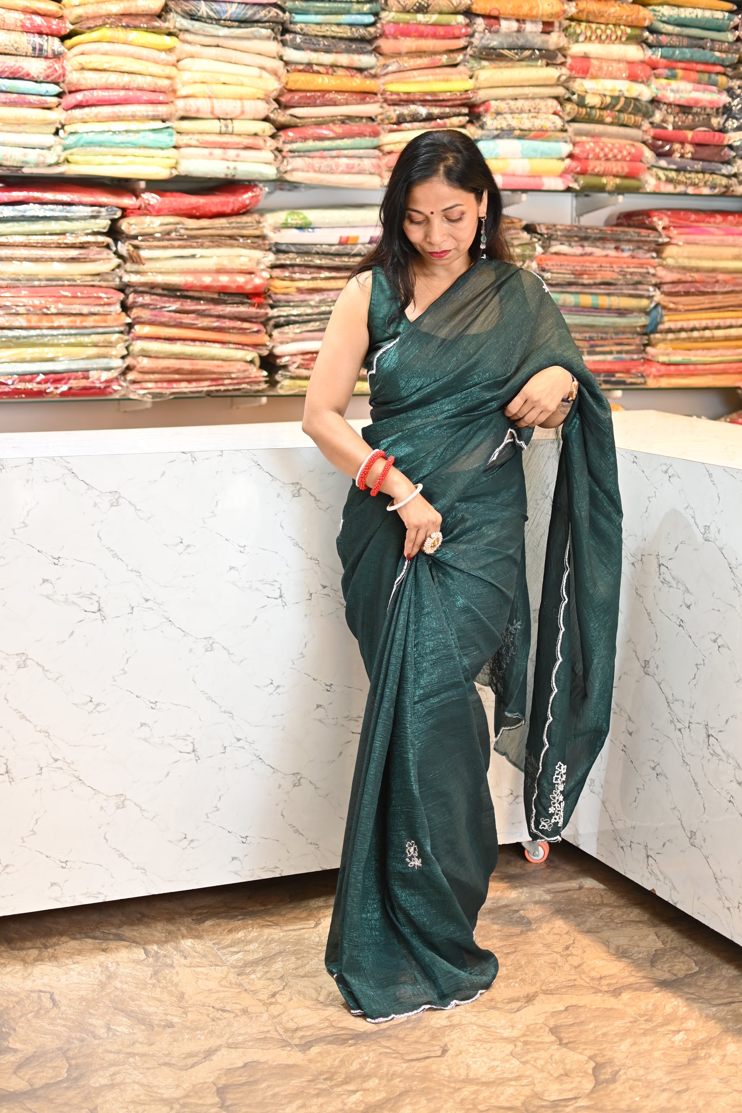 VRNY Crunchy Chiffon Saree With Motif Border